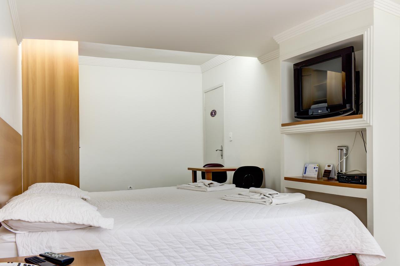 Hotel Villareal Conselheiro Lafaiete Buitenkant foto